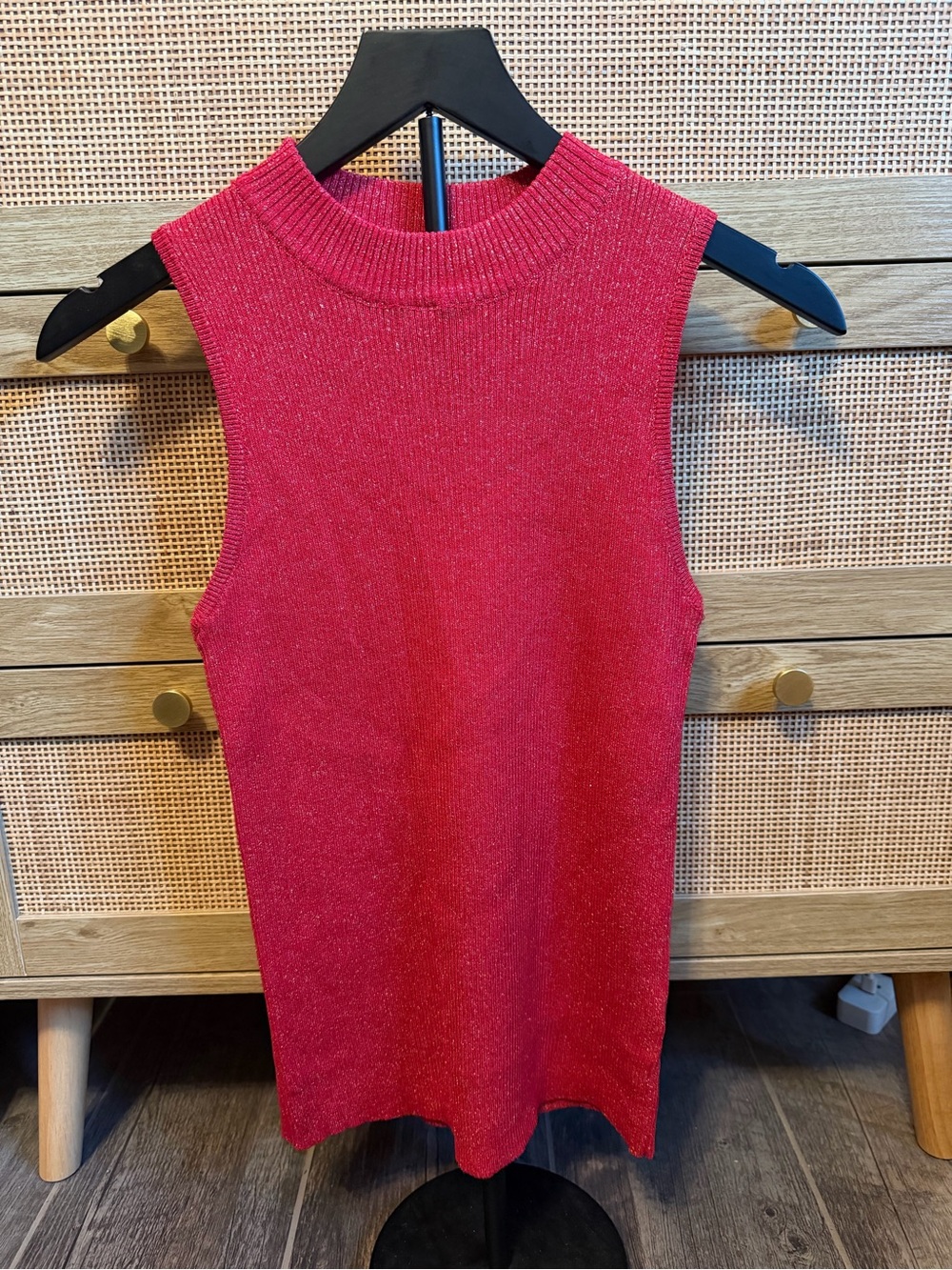 eesome Sparkle Knit Sleeveless Tank Top - Red